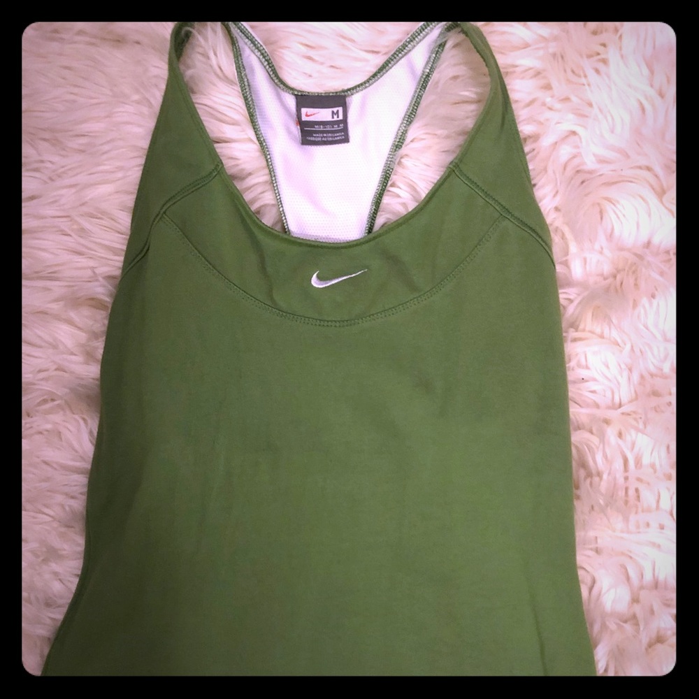 Nike women’s tank top